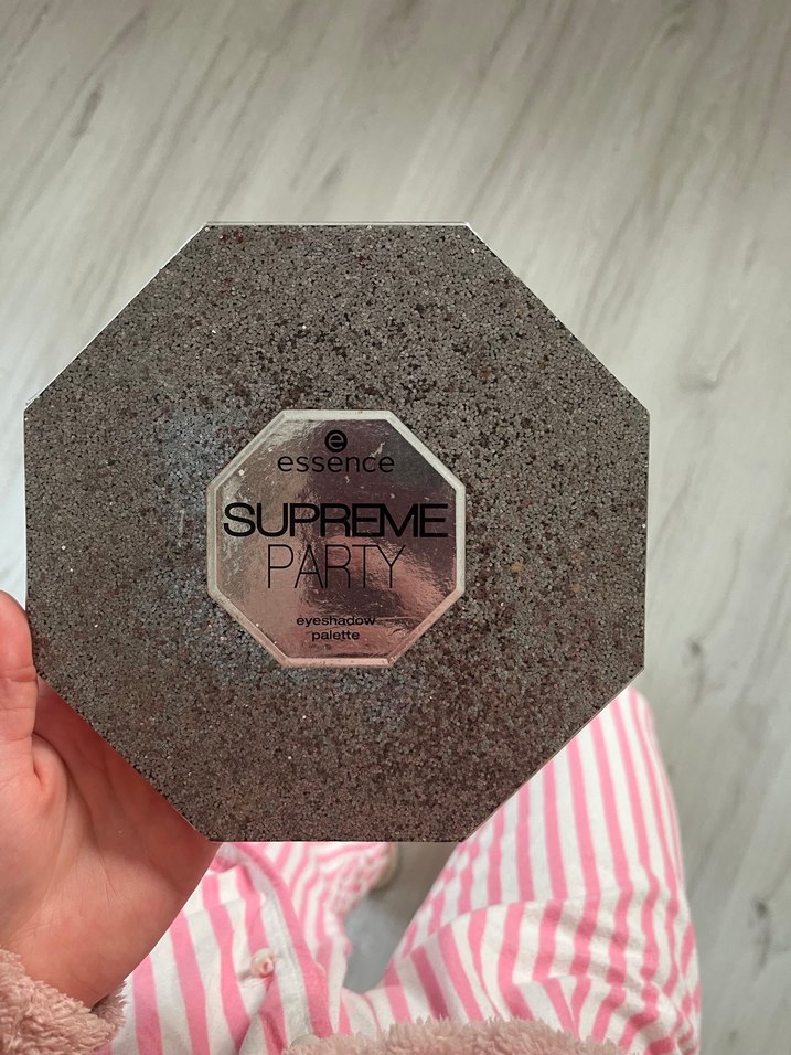 Gri ve Bej Tonlarında Far Paleti - Görsel 3