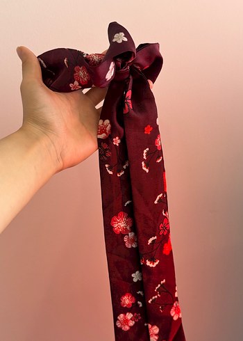 Bordo Çiçek Desenli Uzun Kollu Seyyar Kuşaklı Midi Tunik - Görsel 4