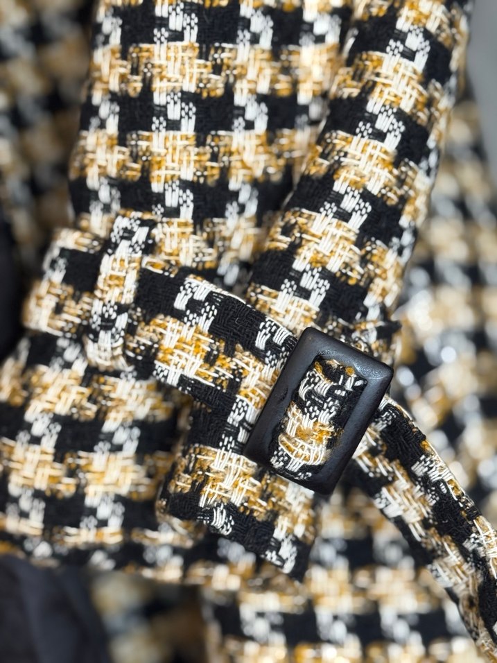 Hülya İnce Sarı-Siyah Kazayağı desenli Ekose Midi Kadın Kaban - Görsel 4