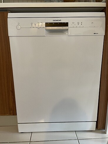 Siemens SATILDI Siemens iq300(SN234W01DT 4programlı bulaşık makinesi)