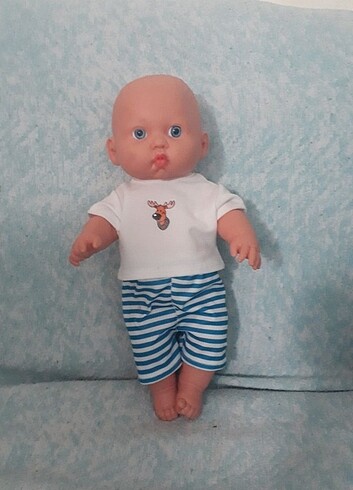Oyuncak bebek