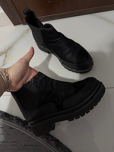 38 Beden Zara bot