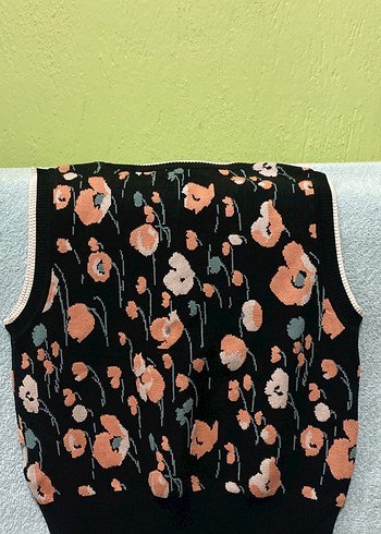 Dilvin Çiçek Desenli Kolsuz Örgü Süveter - Görsel 2