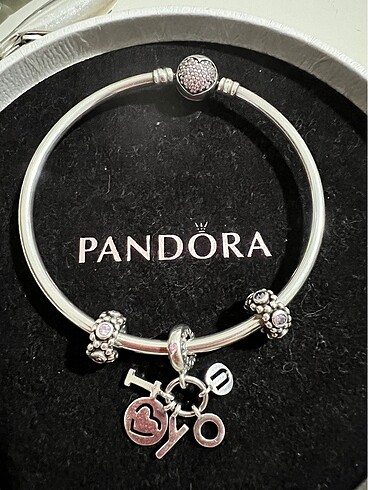 Pandora bangle bilezik ve charmlar