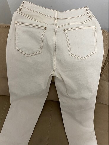 40 Beden beyaz Renk Ekru Mom Jean