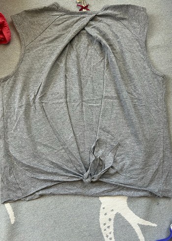 Stradivarius sırt dekolteli bluz - Görsel 2