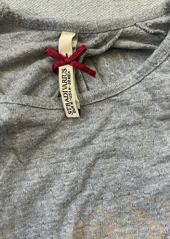 Stradivarius sırt dekolteli bluz - Görsel 3