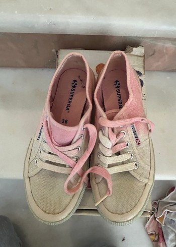 Superga 36