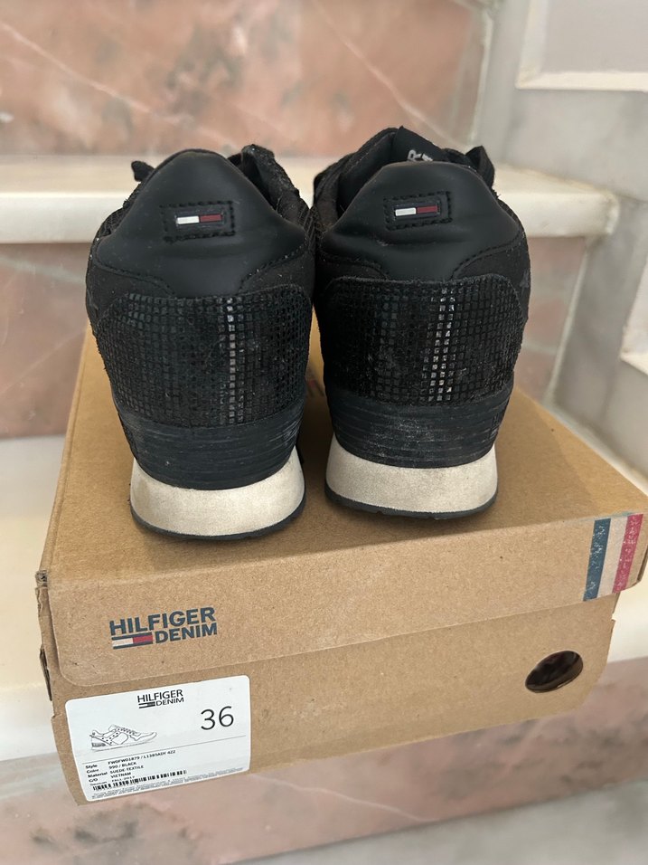 Tommy Hilfiger Siyah Dolgu Topuklu Spor Ayakkabı - Görsel 3