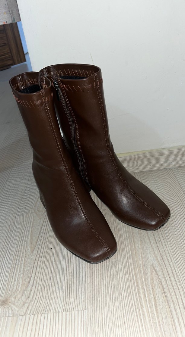 Kahverengi Deri Kadın Topuklu Bot - Görsel 2