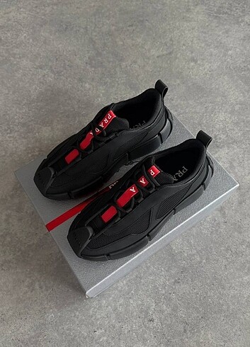 Prada Prada 40-45 Arası Numaralar