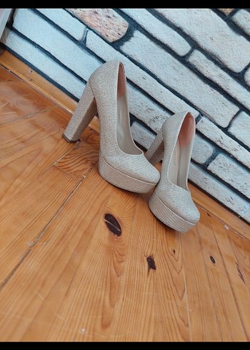 parlak topuklu ayakkabı - Görsel 5