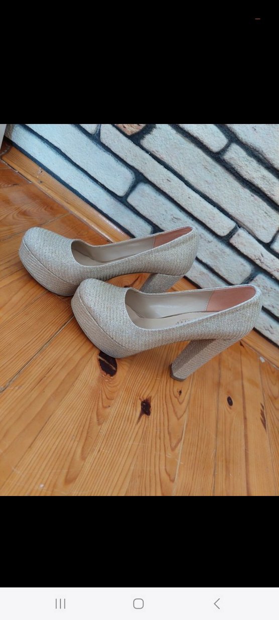 parlak topuklu ayakkabı - Görsel 3