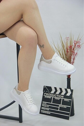 BEYAZ KADIN TAŞLI SNEAKER
