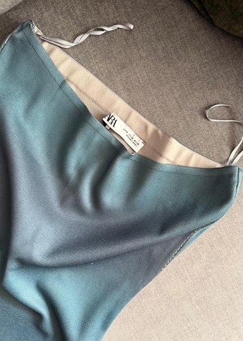 Zara ZARA STRAPLEZ BATİK ELBİSE