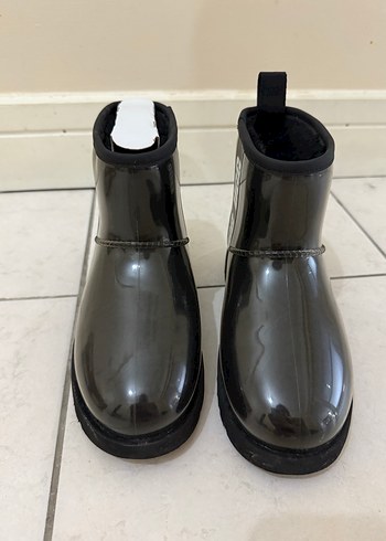 UGG  Siyah Kadın Yağmurluk Bot - Görsel 3