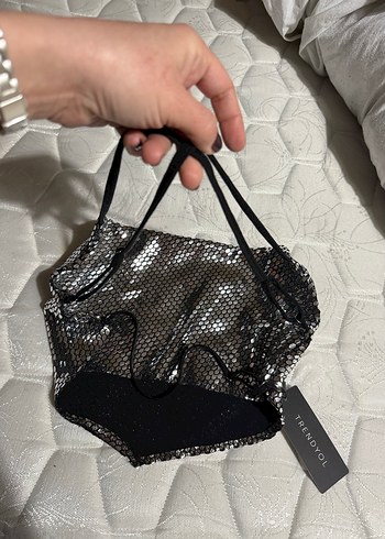 Trendyolmilla Gümüş Yılan Desenli Mini Büstiyer - Görsel 6