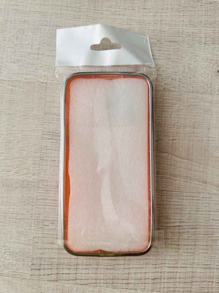 Pembe Düğmeli Pop Kültür Telefon Kılıfı - Görsel 3