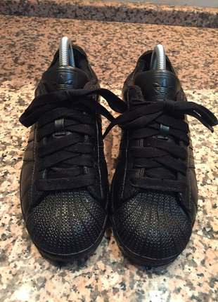 37 Beden siyah Renk Adidas superstar 37 numara ayakkabı