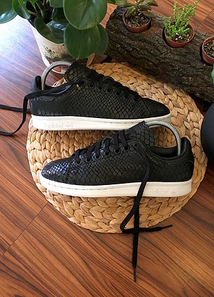 38 Beden siyah Renk Adidas stan smith 38 numara ayakkabı