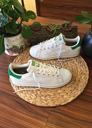 37 Beden beyaz Renk Adidas stan smith 37 1/3 numara ortholite taban ayakkabı