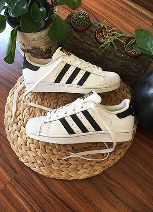 37 Beden Adidas klasik superstar 37 1/3 numara ortholite taban ayakkabı
