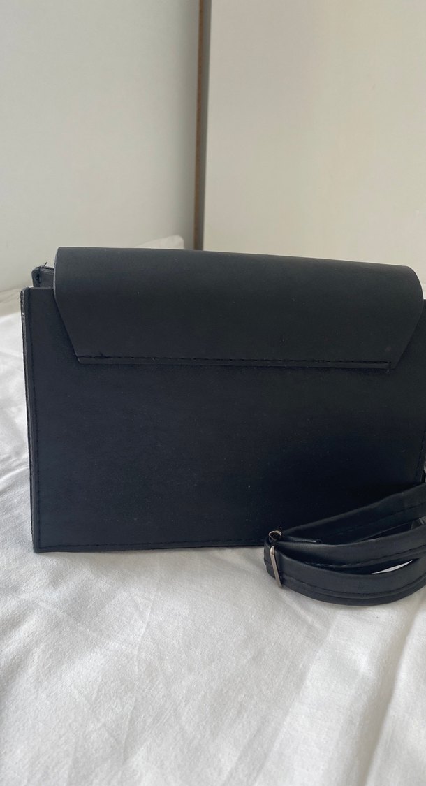 Zincir Detaylı Siyah çanta - Görsel 5