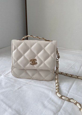 Beyaz Zincir Detaylı Kadın Çanta - Görsel 2