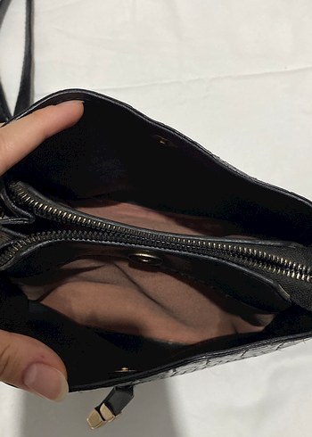 Siyah Deri Yılan Desenli Tokalı Kadın Çanta - Görsel 4