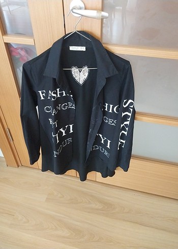 Siyah Baskılı Denim Kadın Gömlek - Görsel 2