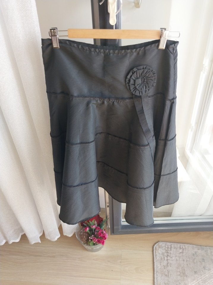 Gri Midi Volanlı Kadın Etek - Görsel 3