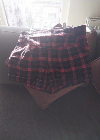 Kadın Kırmızı Ekose Mini Şort - Görsel 3