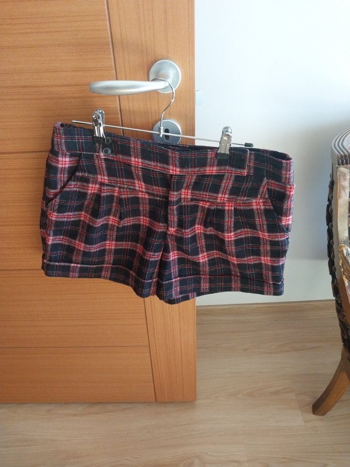 Kadın Kırmızı Ekose Mini Şort - Görsel 2