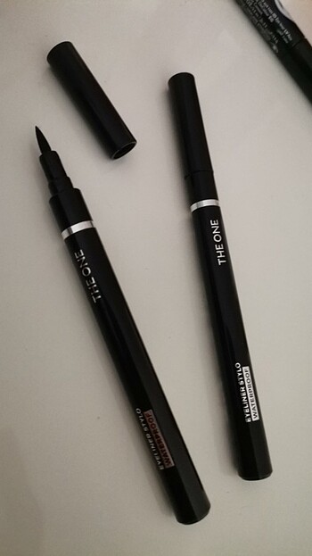The one waterproof eyeliner 