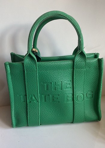 Zincir Detaylı Altın Renk Kadın El Çantası - Görsel 9