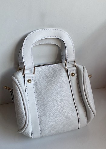 Zincir Detaylı Altın Renk Kadın El Çantası - Görsel 18