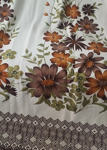 Kahverengi Çiçek Desenli Perde - Görsel 2