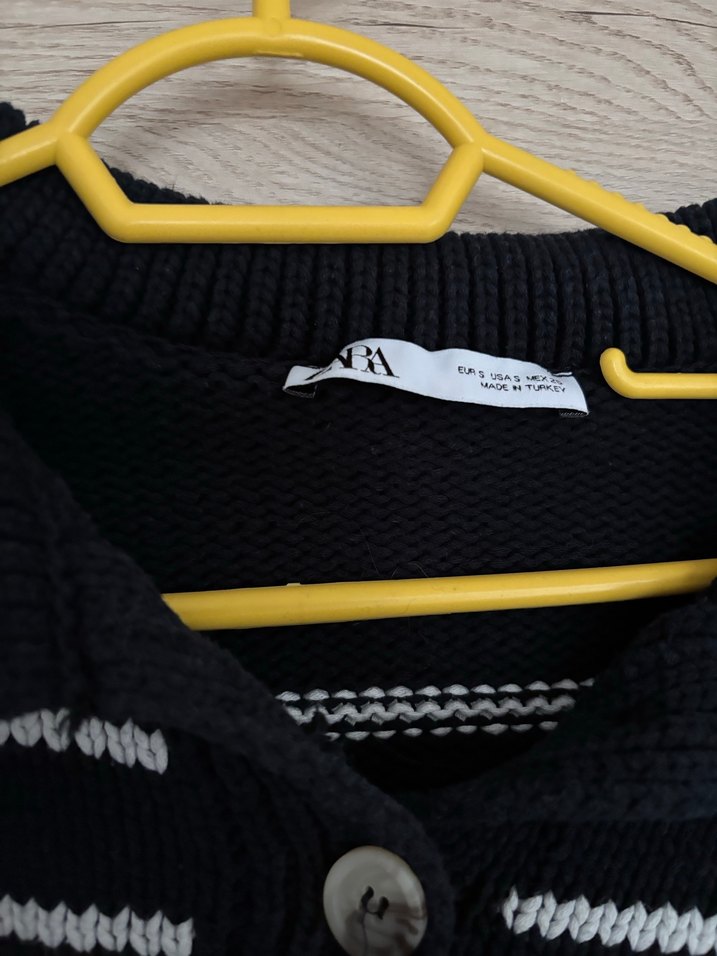 Zara Düğmeli Çizgili Triko Kazak - Görsel 4