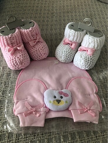Kız Bebek Bere Eldiven Patik