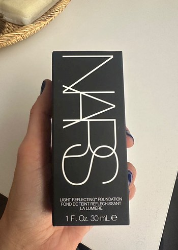 NARS Likit Fondöten - Görsel 6