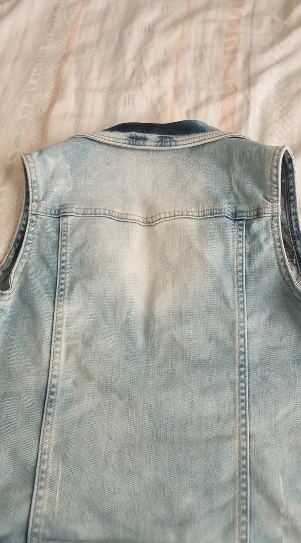 Düğmeli Kolsuz Mavi taslanmis  Denim Ceket - Görsel 4