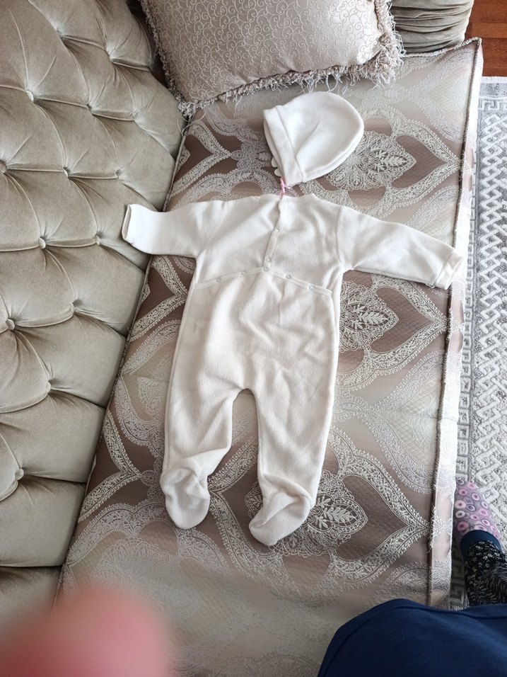 Kapüşonlu Nakışlı Örgü Bebek Kız Tulumu - Görsel 3