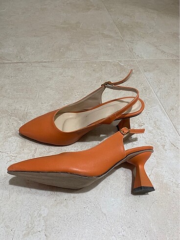 Topuklu ayakkabı - Görsel 3