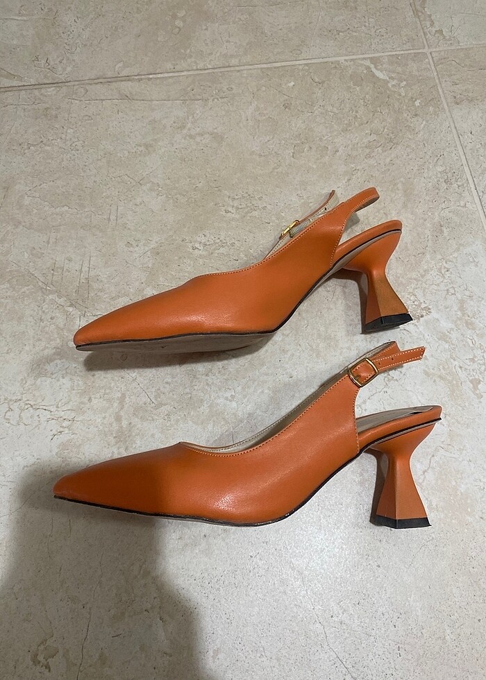 Topuklu ayakkabı - Görsel 4