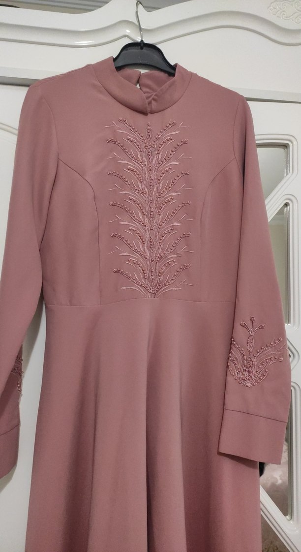 Nakışlı Uzun Kollu Uzun Elbise - Görsel 2