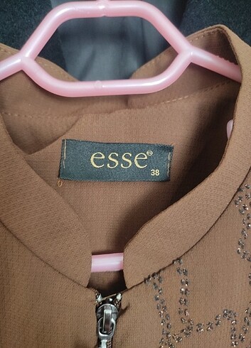 Esse Tunik