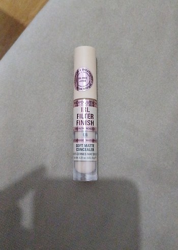 revolution IRL filter finish concealer kapatıcı 06