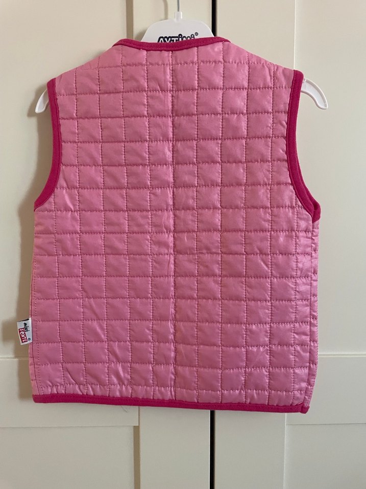 Kız Çocuk Düğmeli Pembe Yelek - Görsel 3