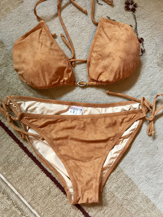 Argento bikini