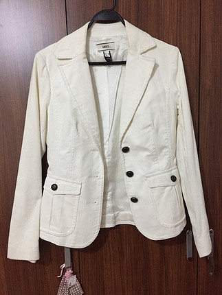 40 Beden beyaz Renk Beyaz kadife ceket